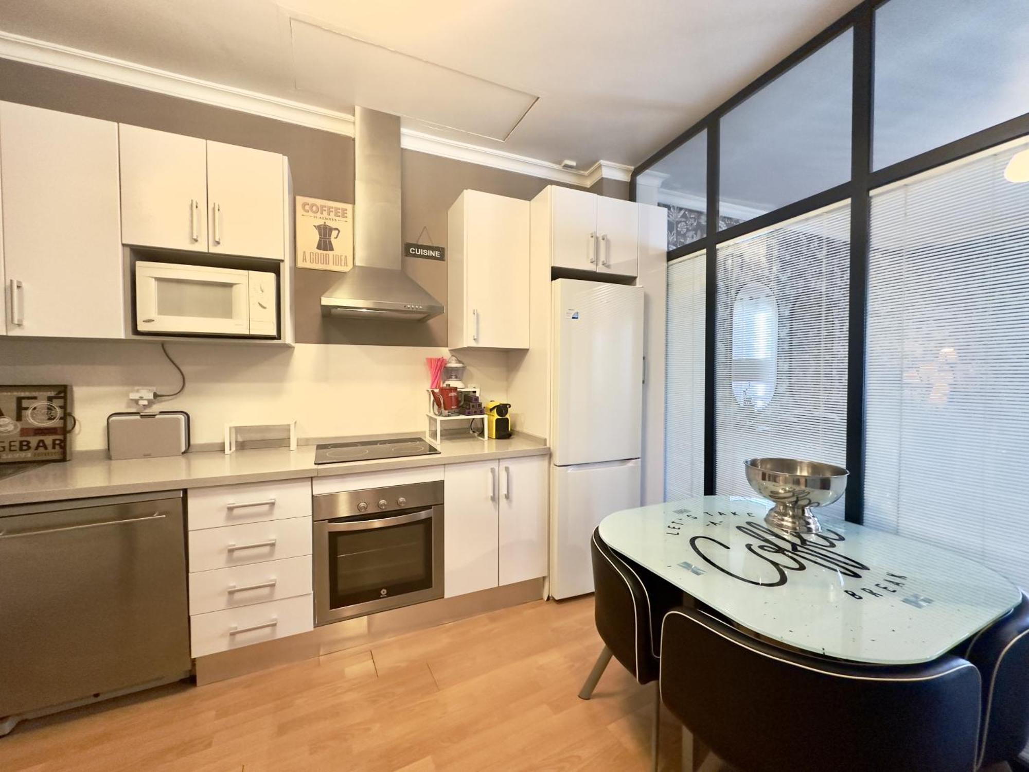 מאלגה Urbe10 Plaza De Uncibay 3 Bedrooms Apatment מראה חיצוני תמונה