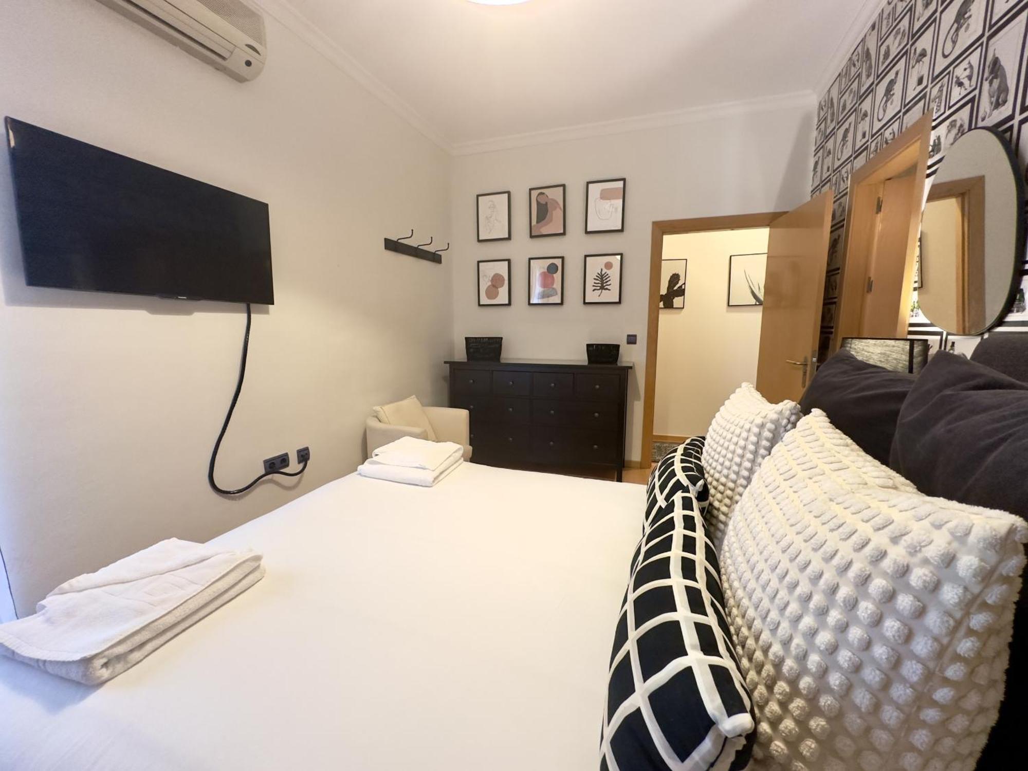 מאלגה Urbe10 Plaza De Uncibay 3 Bedrooms Apatment מראה חיצוני תמונה